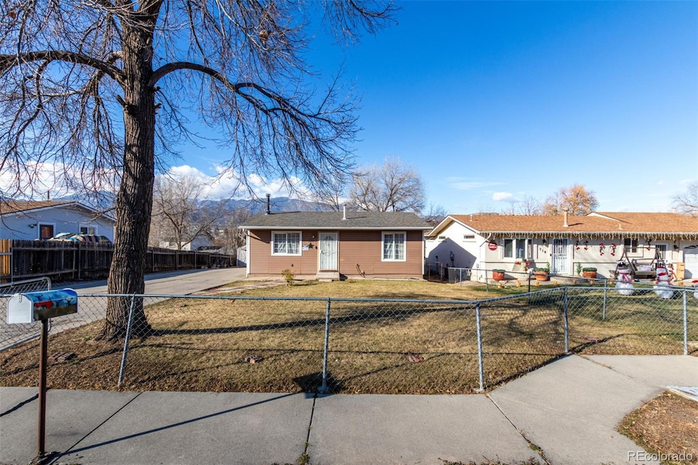 724 S Royer St, Colorado Springs, CO 80903 - photo 1