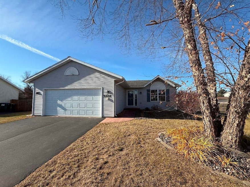For Sale $299,900 • Co-Listing Agent