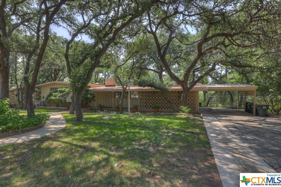610 Larue Dr, San Marcos, TX 78666 - photo 1