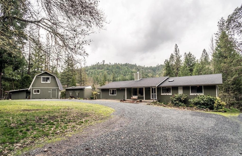 5080 Pleasant Creek Rd, Rogue River, OR 97537 - photo 1