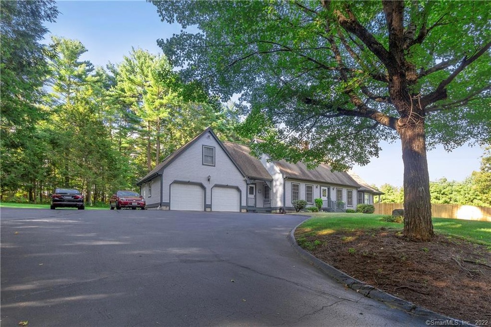 71 Rhode Island Line Rd, Putnam, CT 06260 - photo 1