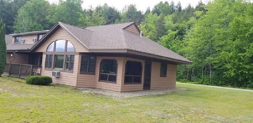 1664 Daniel Webster Hwy unit 49, Woodstock, NH 03262 - photo 1