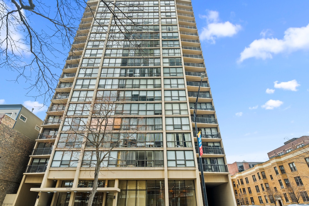 LaSalle Terrace unit 907, Chicago, IL 60610 - photo 1
