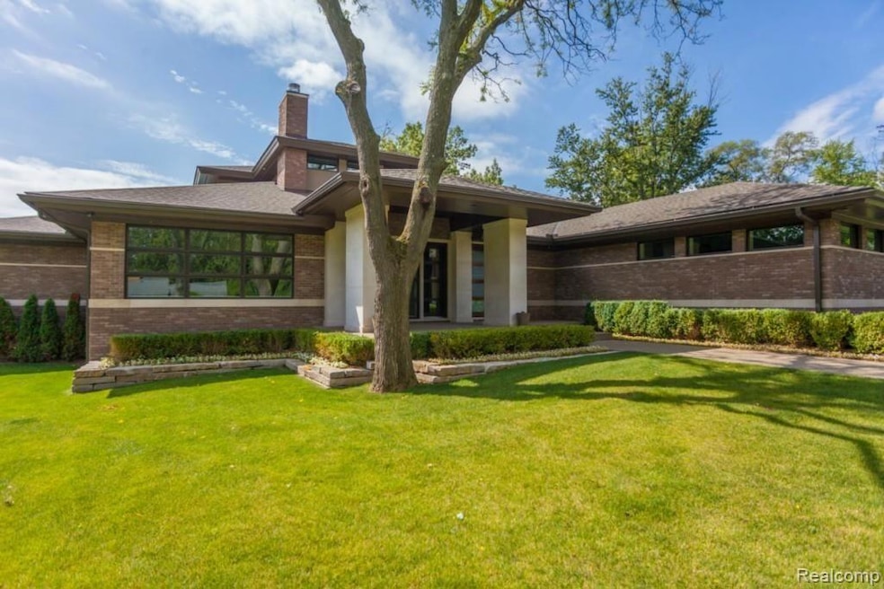 30442 S Greenbriar Rd, Franklin, MI 48025 - photo 1