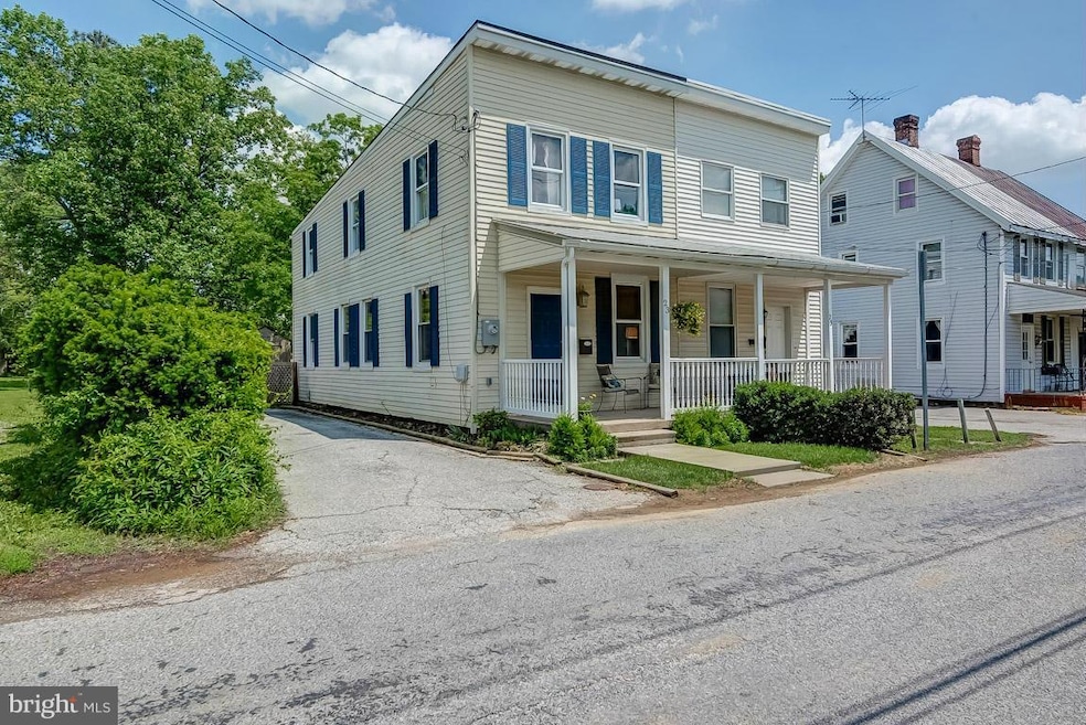 23 Bishops Ln, Catonsville, MD 21228 - photo 1