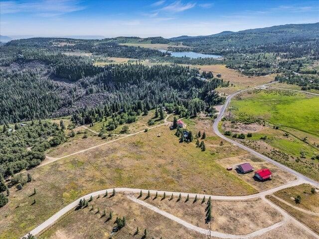 Exterior Land