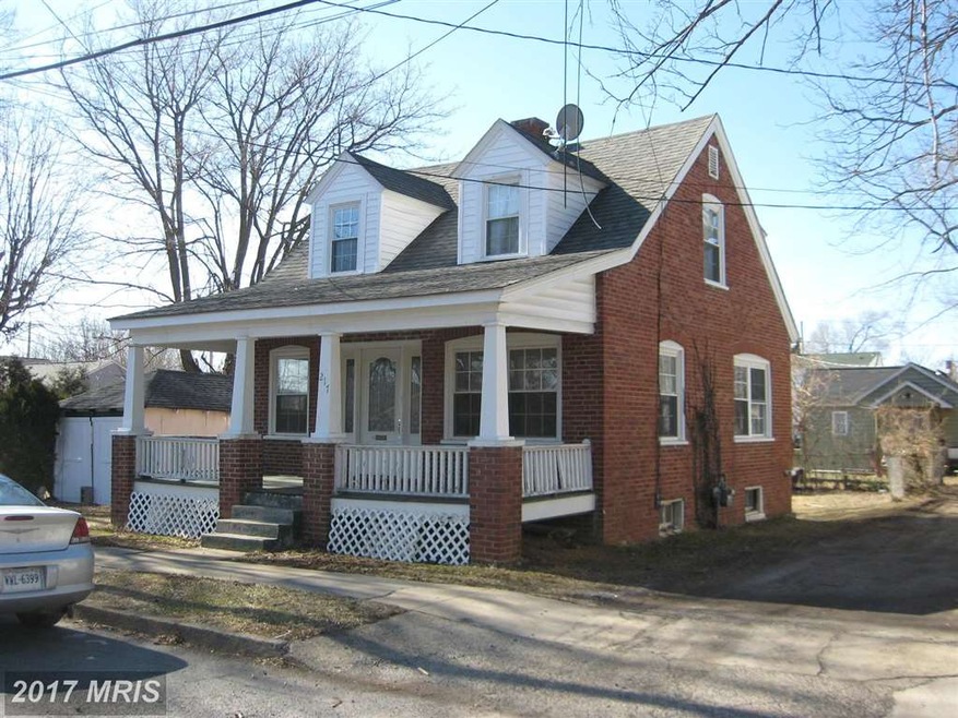 217 Chestnut St, Winchester, VA 22601 - photo 1