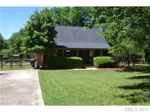 2620 Woodcrest Dr SW, Concord, NC 28027 - photo 1