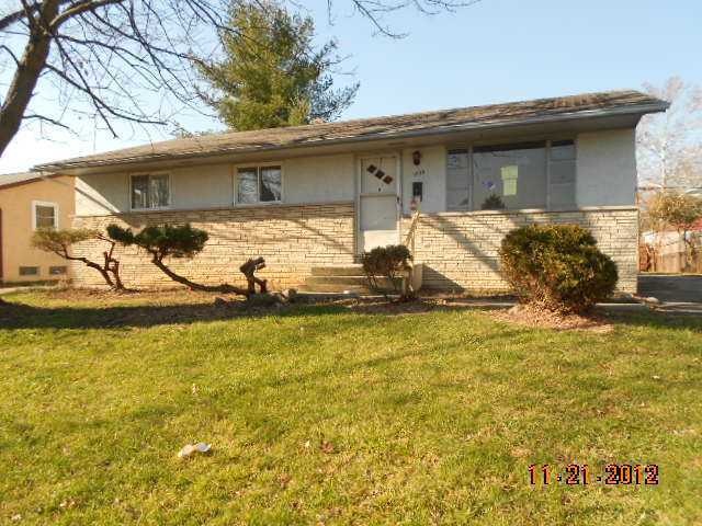 1155 Bernhard Rd, Columbus, OH 43227 - photo 1