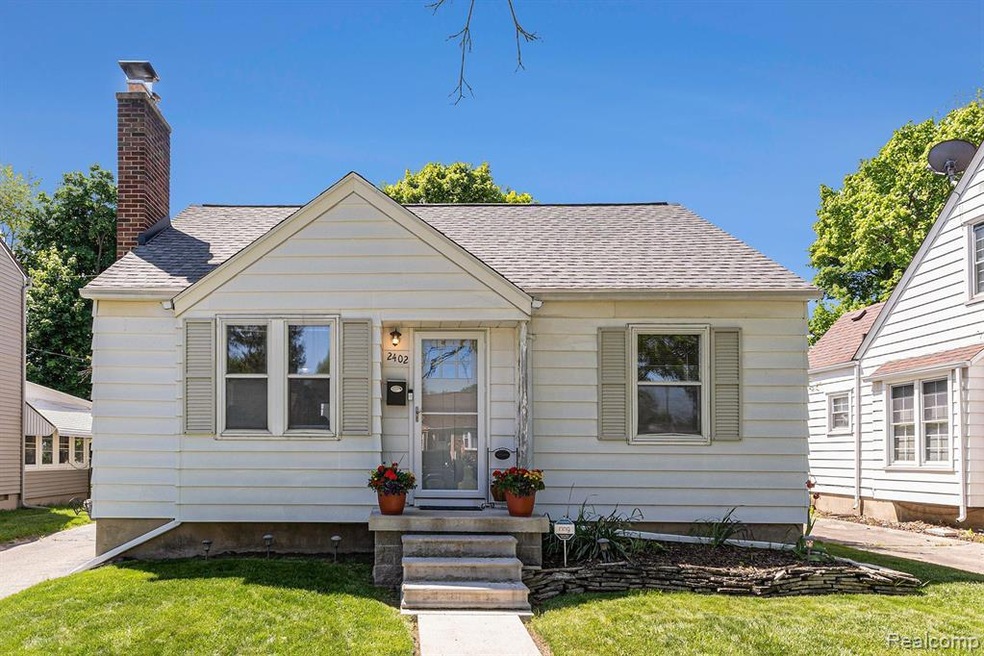 2402 Windemere Ave, Flint, MI 48503 - photo 1