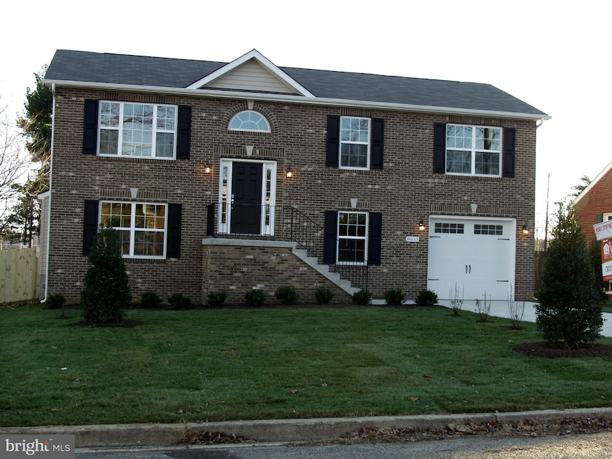 8613 Dunbar Ave, Hyattsville, MD 20785 - photo 1