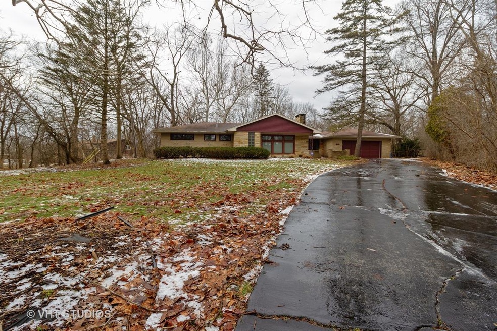 796 Woodstock Rd, Olympia Fields, IL 60461 - photo 1