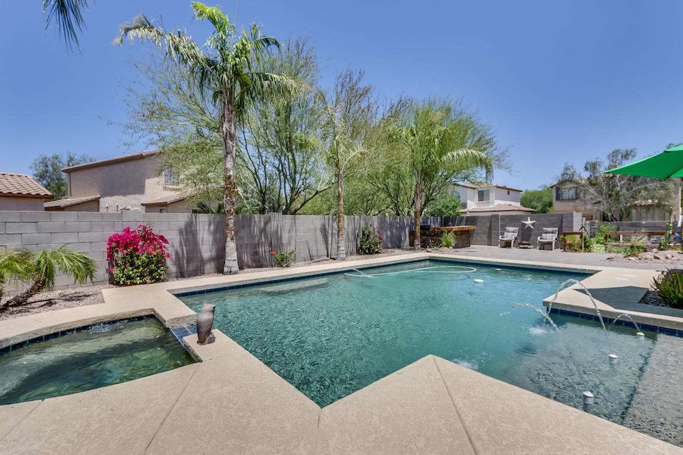 Resort style yard