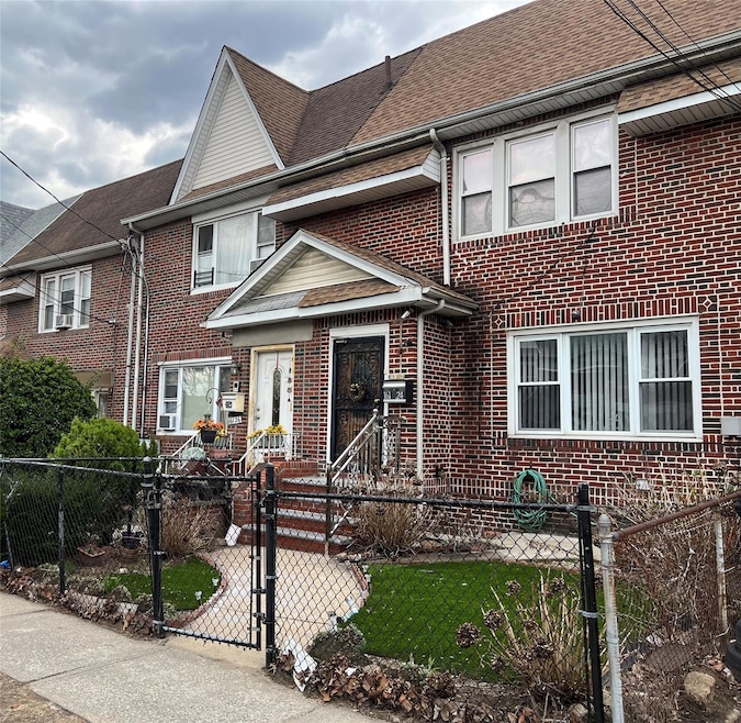 Sold $868,000 • Co-Listing Agent