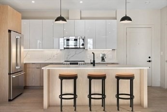 85 Myrtle St unit 107, Quincy, MA 02171 - photo 1