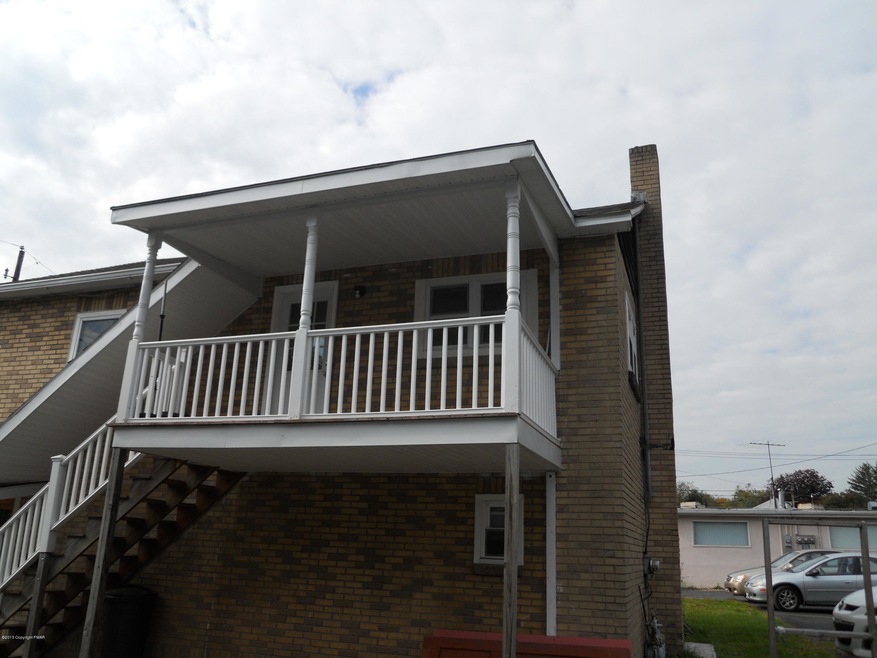 450 Shook Ave, Stroudsburg, PA 18360 - photo 1