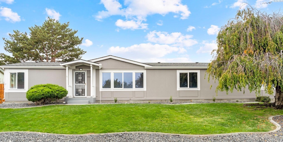 1622 S Dennis Place, Kennewick, WA 99337 - photo 1