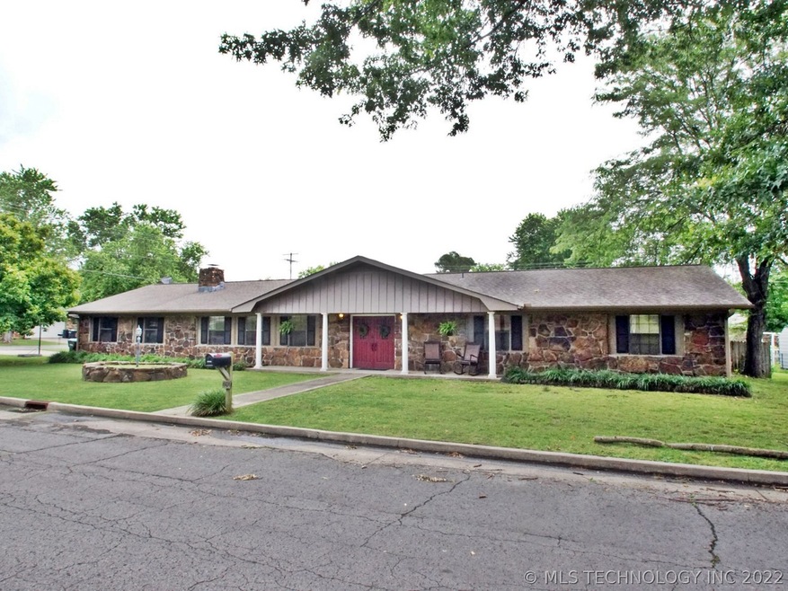 601 May Ave, Tahlequah, OK 74464 - photo 1