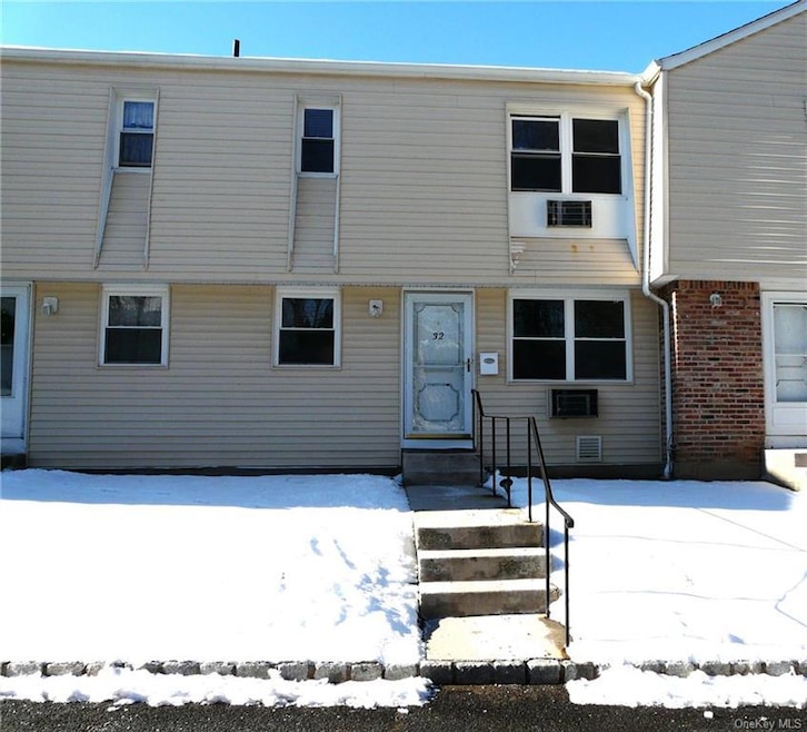 20 Main St unit 32, Garnerville, NY 10923 - photo 1