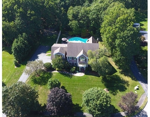 77 Flint Locke Ln, Medfield, MA 02052 - photo 1