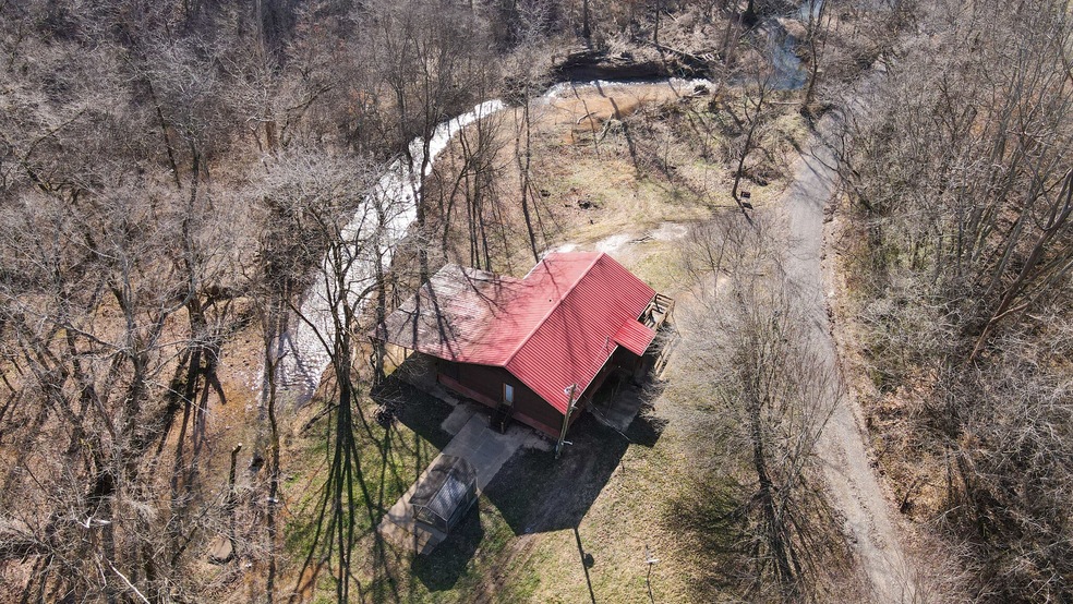 505 Priestly Irwin Ln, Tennessee Ridge, TN 37178 - photo 1