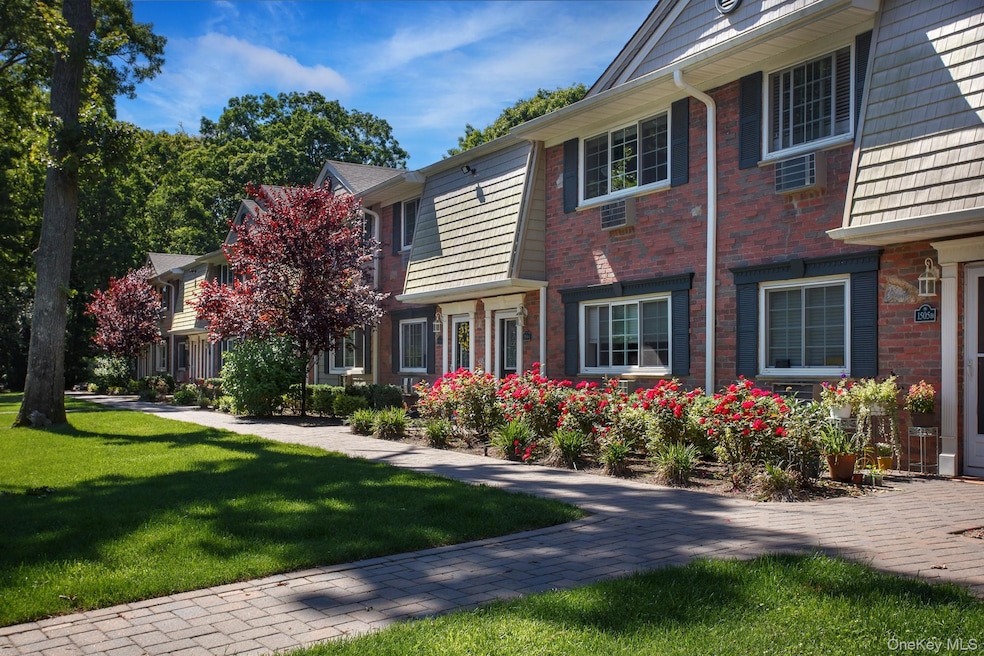 17 Quentin Place unit 1703B, Coram, NY 11727 - photo 1