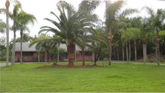 5621 SW 185th Way, Southwest Ranches, FL 33332 - photo 1