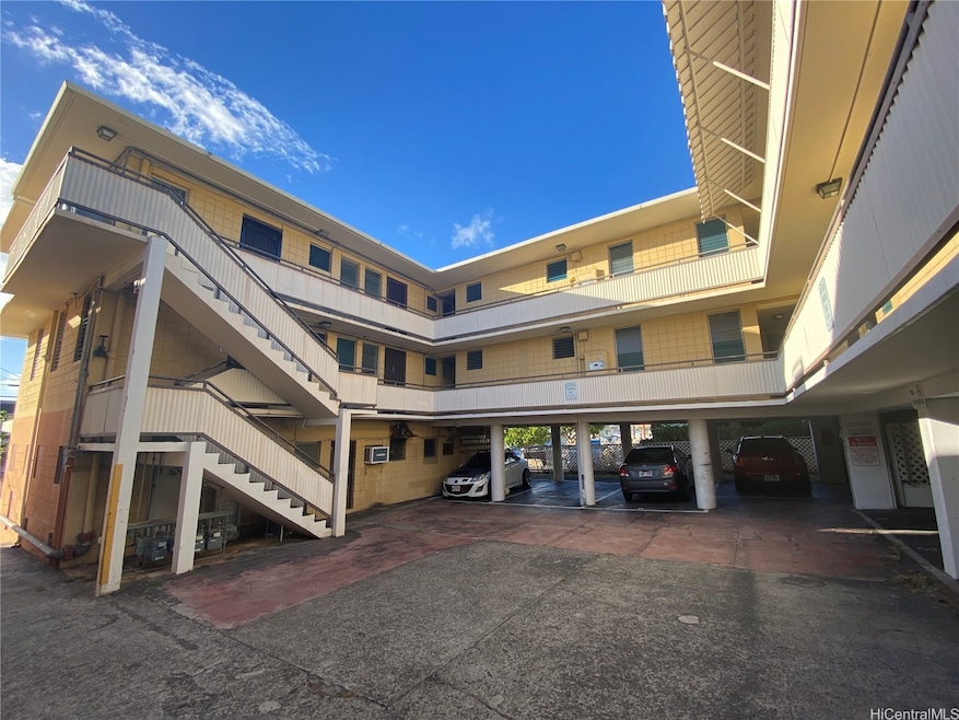 1209 10th Ave unit 206, Honolulu, HI 96816 - photo 1