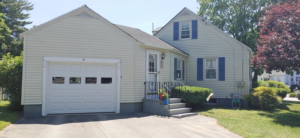 8 Cranbrook Ln, Dover, NH 03820 - photo 1