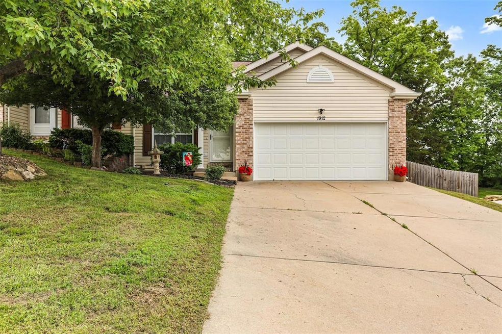 Pending $285,000 • Co-Listing Agent