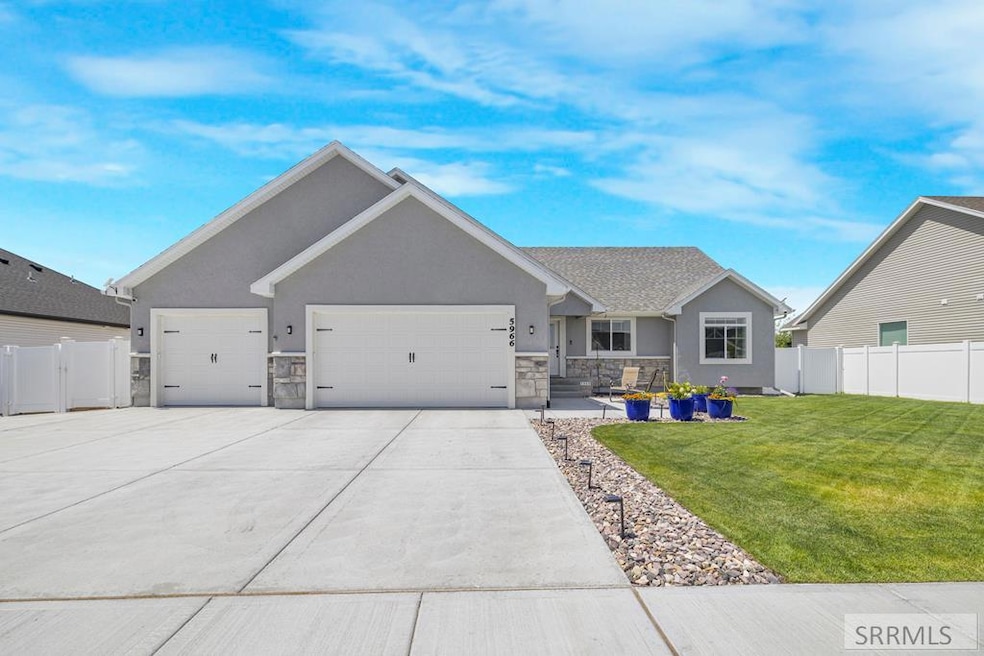 For Sale $617,000 • Co-Listing Agent