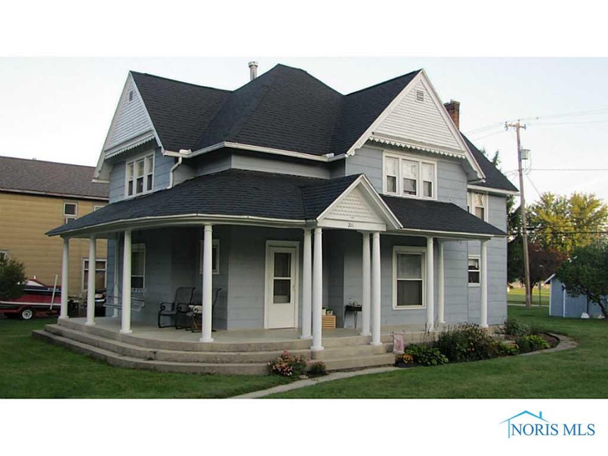 211 E Catherine St, West Unity, OH 43570 - photo 1