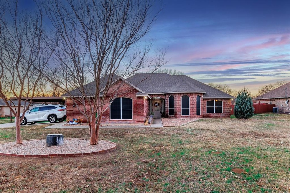 126 Sanchez Creek Ct, Weatherford, TX 76088 - photo 1