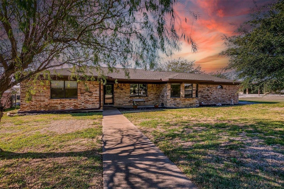 328 Arrowhead St, Fort Worth, TX 76108 - photo 1