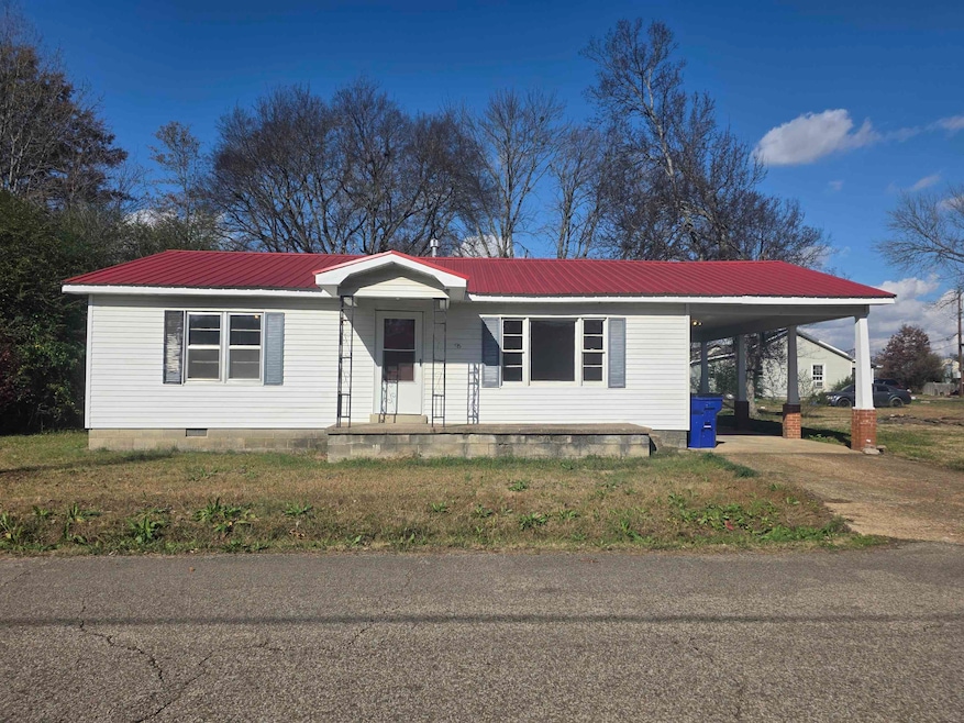 95 Sugar Maple Ave, Savannah, TN 38372 - photo 1