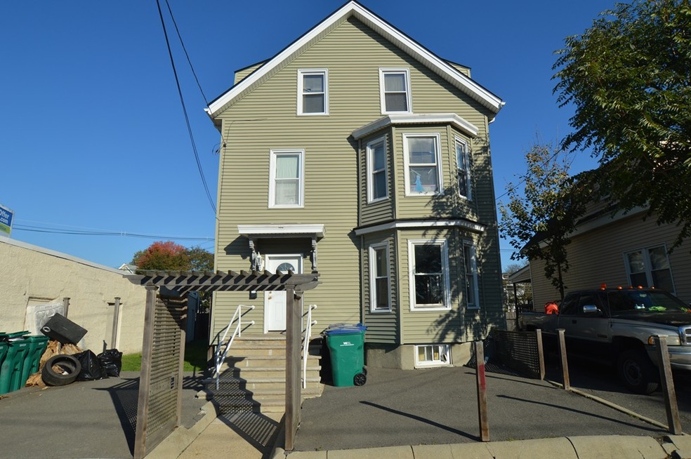 75 Marion St, Lynn, MA 01905 - photo 1