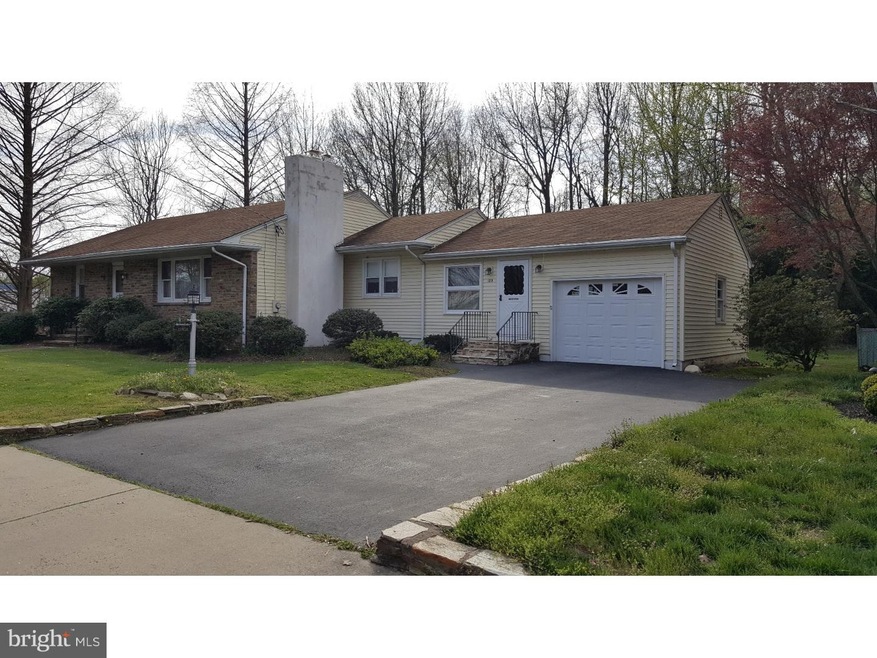 129 Deerwood Dr, Trenton, NJ 08619 - photo 1