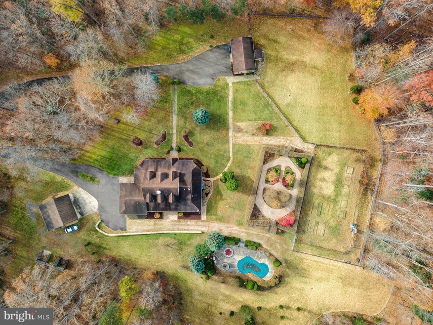 9493 Summer Breeze Rd, Warrenton, VA 20186 - photo 1