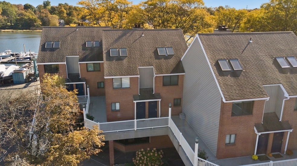 7 River Rd unit 306, Cos Cob, CT 06807 - photo 1