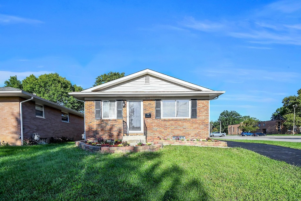 3875 Dresden St, Columbus, OH 43224 - photo 1
