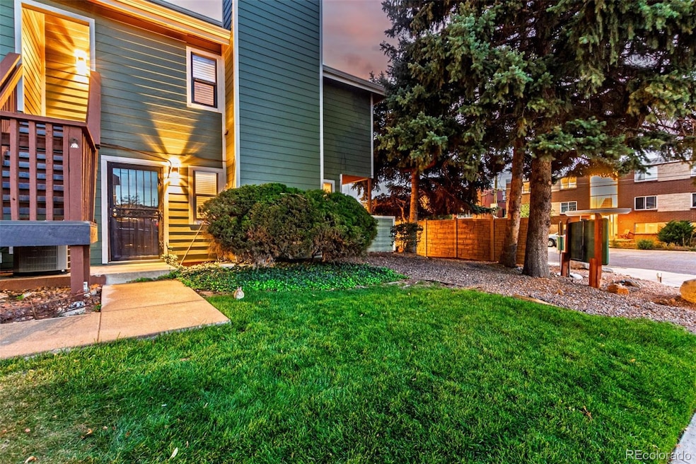 540 S Forest St unit 1-104, Denver, CO 80246 - photo 1