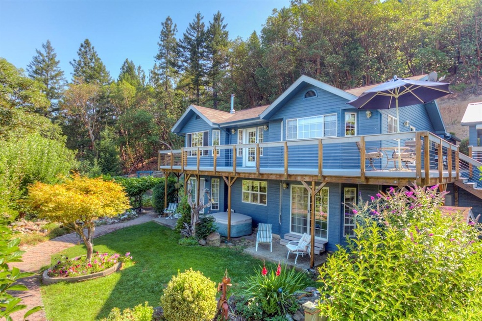 801 Manzanita Dr, Rogue River, OR 97537 - photo 1