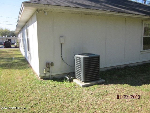 441 Pecan St, Jacksonville, FL 32211 - photo 1