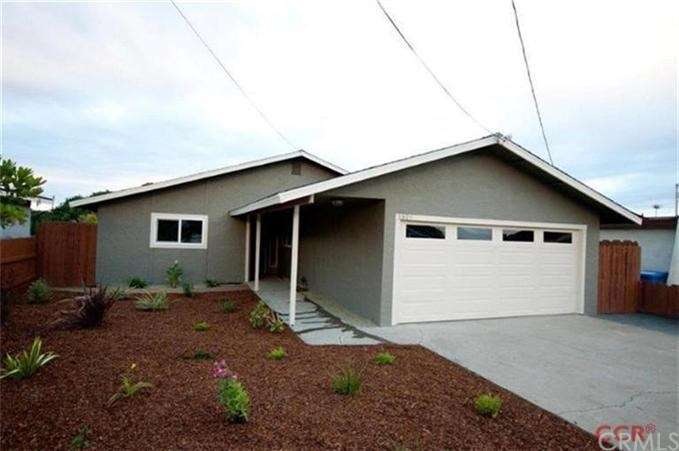 Great curb appeal with the new landscaping, exteri