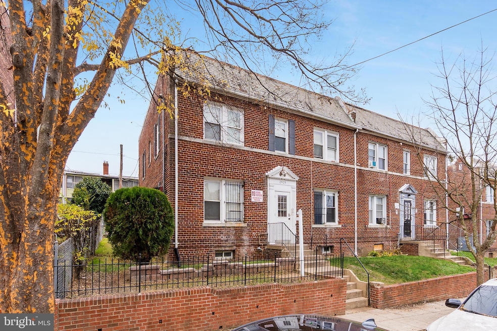 2929 Nelson Place SE unit 2, Washington, DC 20019 - photo 1