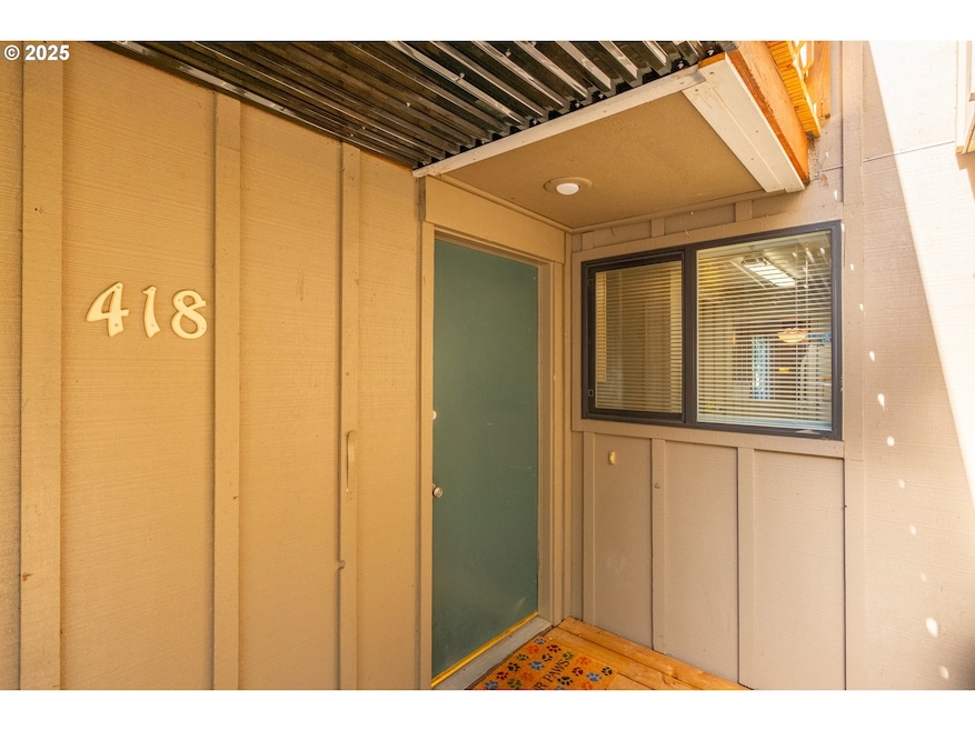 418 Stonewood Dr unit 418, Eugene, OR 97405 - photo 1