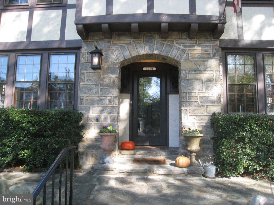 3769 Woodland Ave, Drexel Hill, PA 19026 - photo 1
