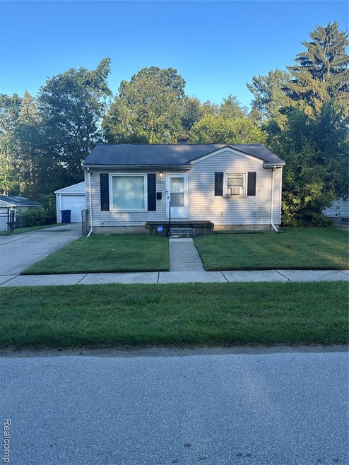 15869 Wormer, Redford, MI 48239 - photo 1