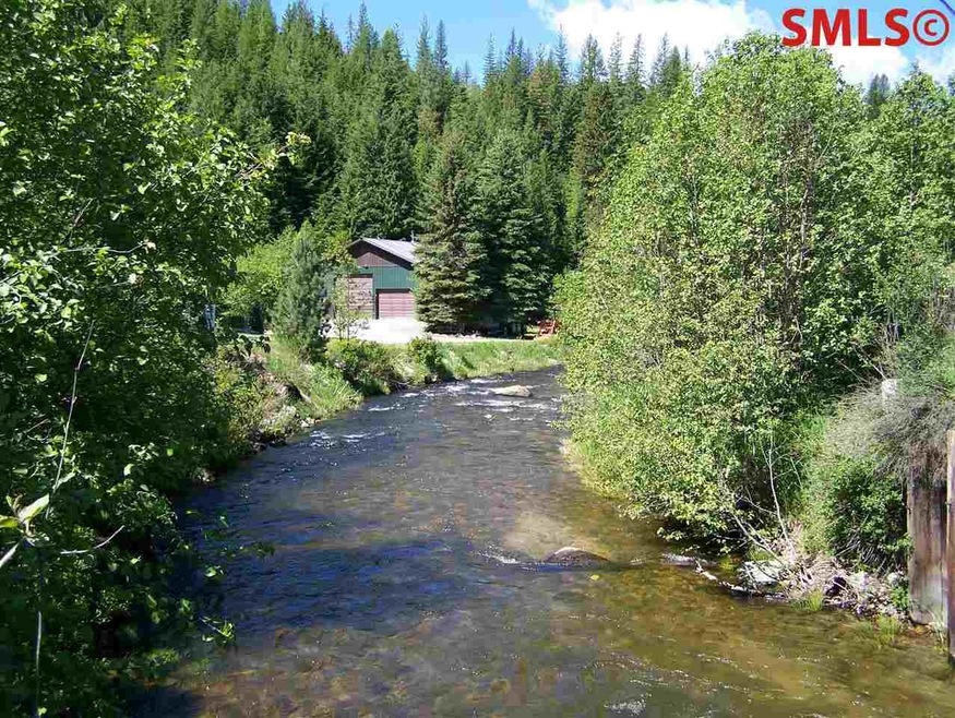 Year Round Creek runs through