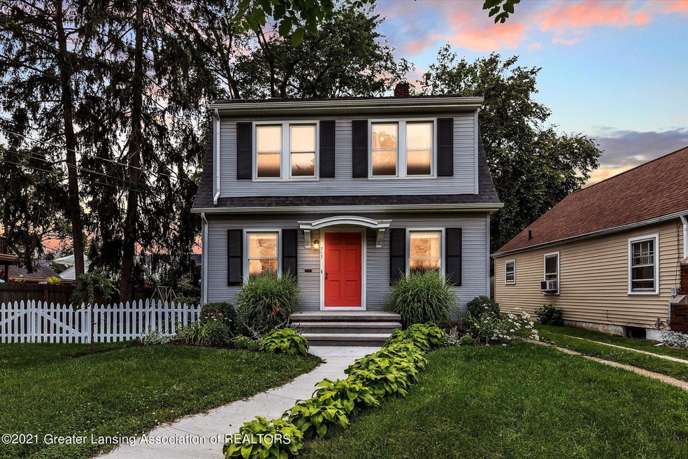01-717-newton-st-WindowStill-Real-Estate
